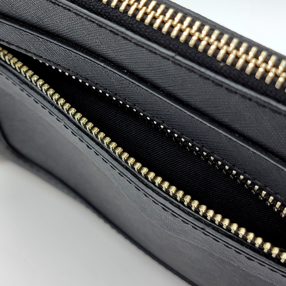 Rebecca Minkoff Black Crossbody Bag. P83 - Picture 6 of 9